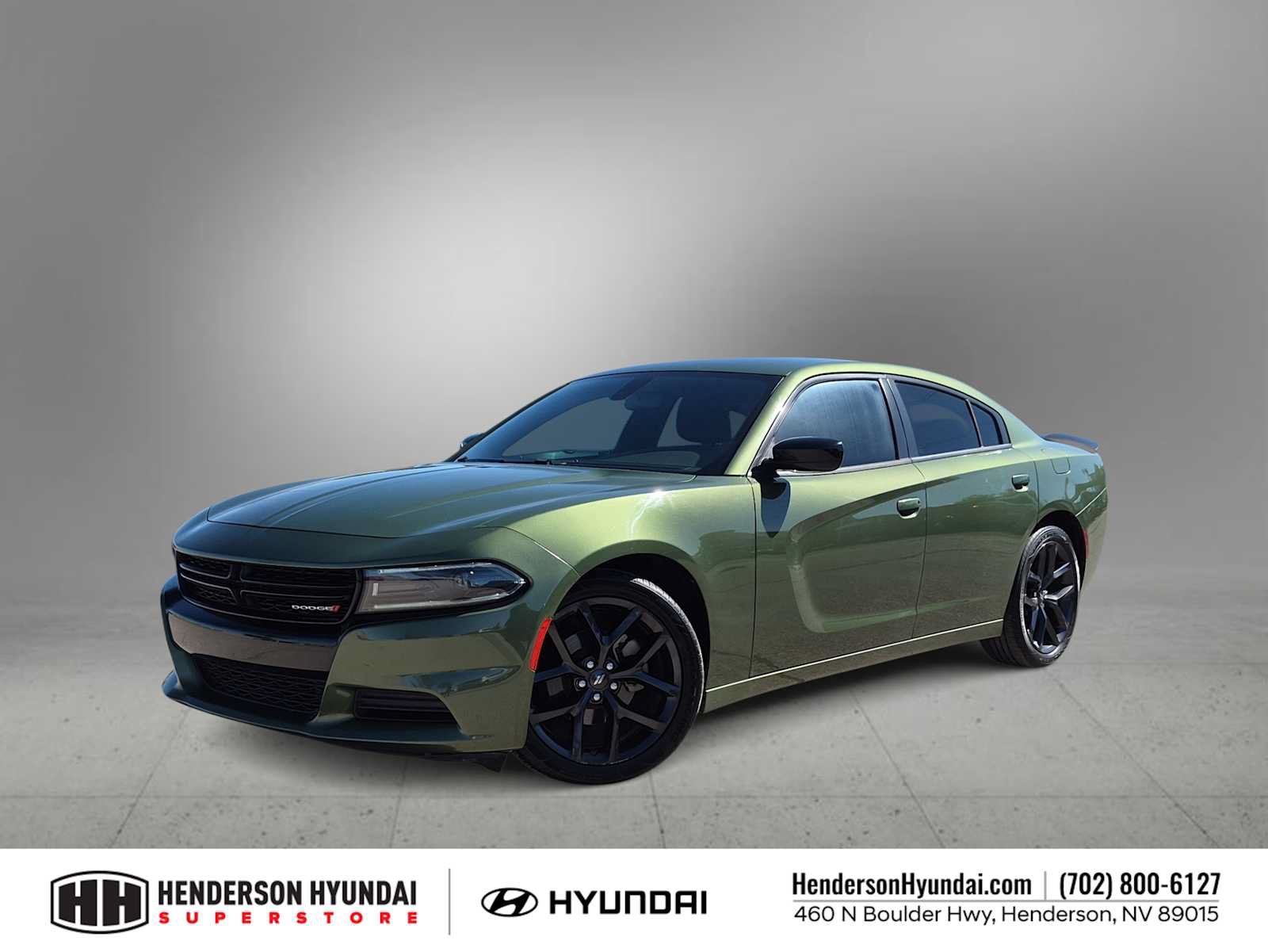 Used 2022 Dodge Charger SXT w/ Blacktop Package RWD image 1