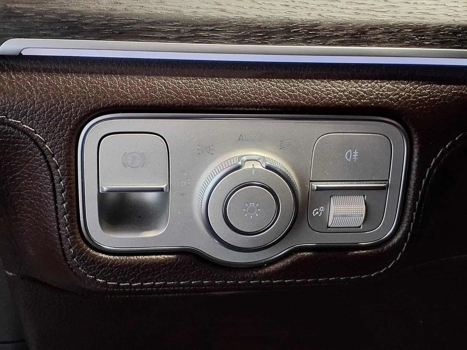 Used 2020 Mercedes-Benz GLE 450 4MATIC image 19