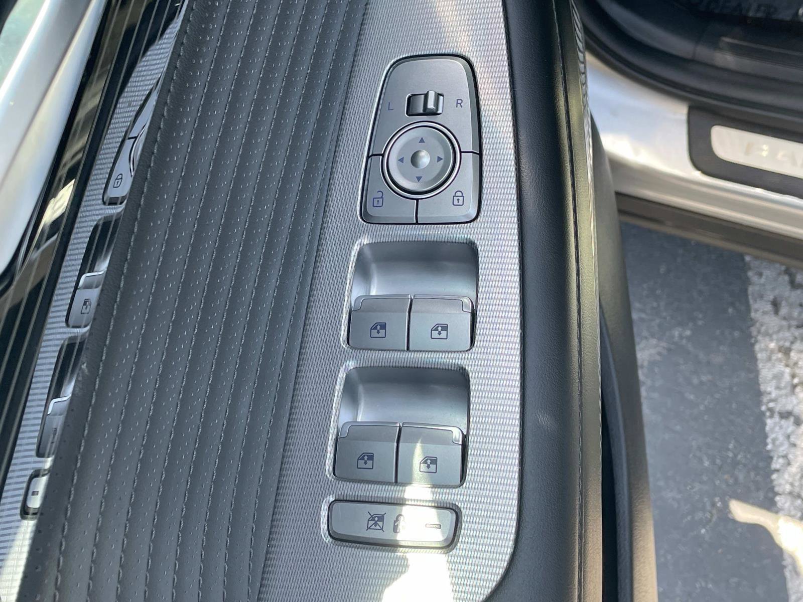 Used 2025 Hyundai Palisade Calligraphy image 20