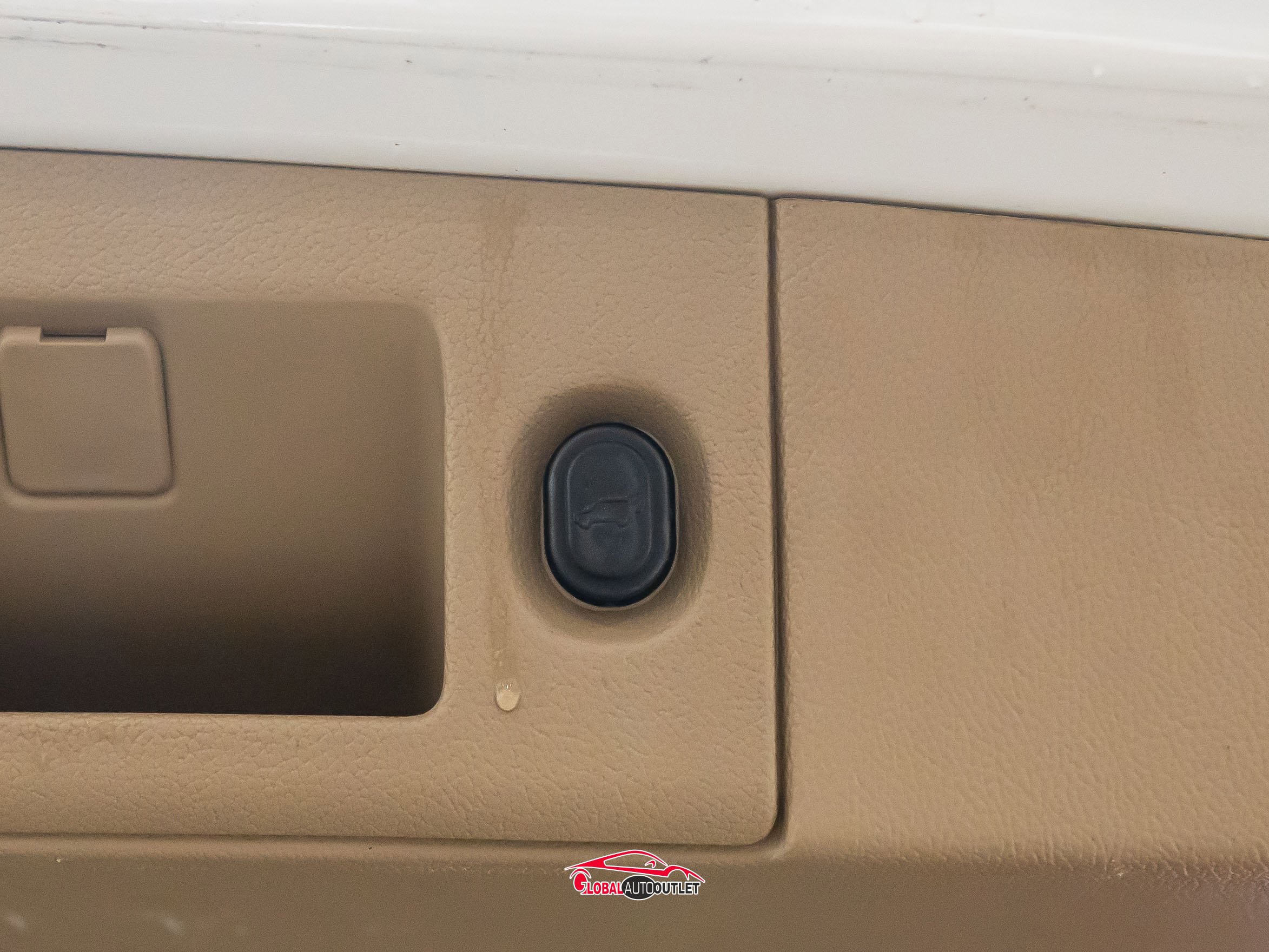 Used 2018 Cadillac Escalade ESV Platinum AWD/4WD image 50