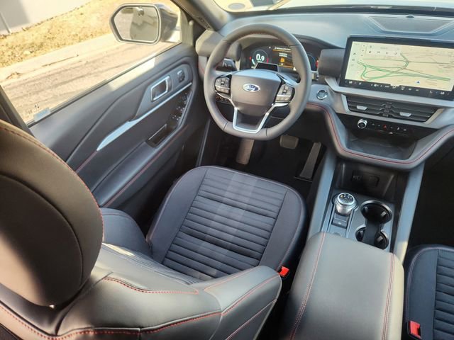 New 2026 Ford Explorer ST-Line w/ ST-Line Street Pack image 10