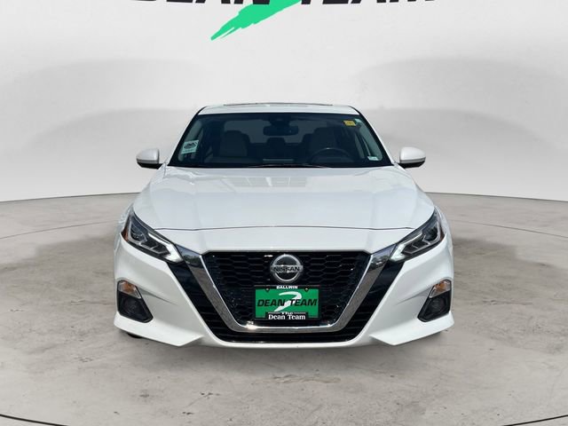 Used 2022 Nissan Altima 2.5 Platinum AWD/4WD image 2