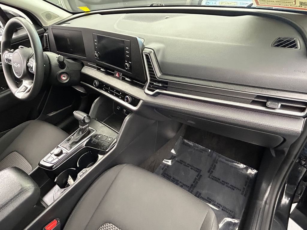 Used 2024 Kia Sportage LX image 36