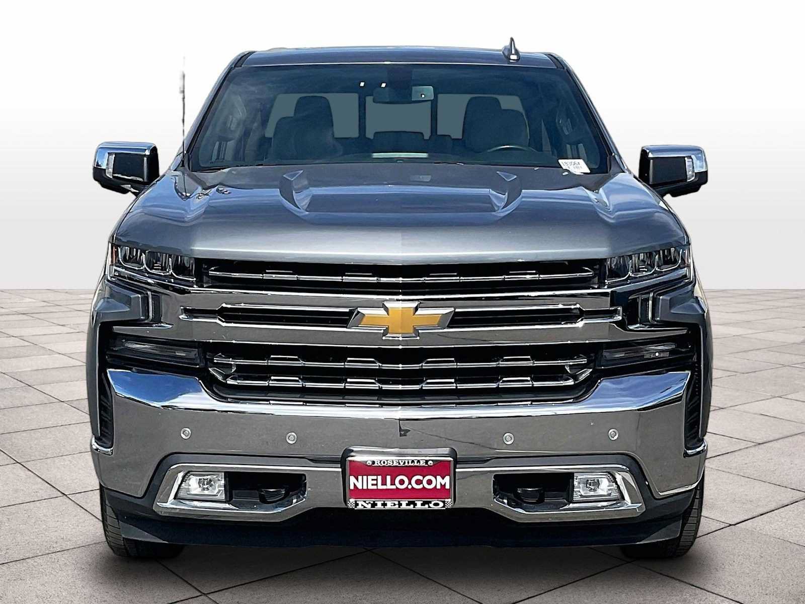 Used 2019 Chevrolet Silverado 1500 LTZ w/ LTZ Plus Package AWD/4WD image 3