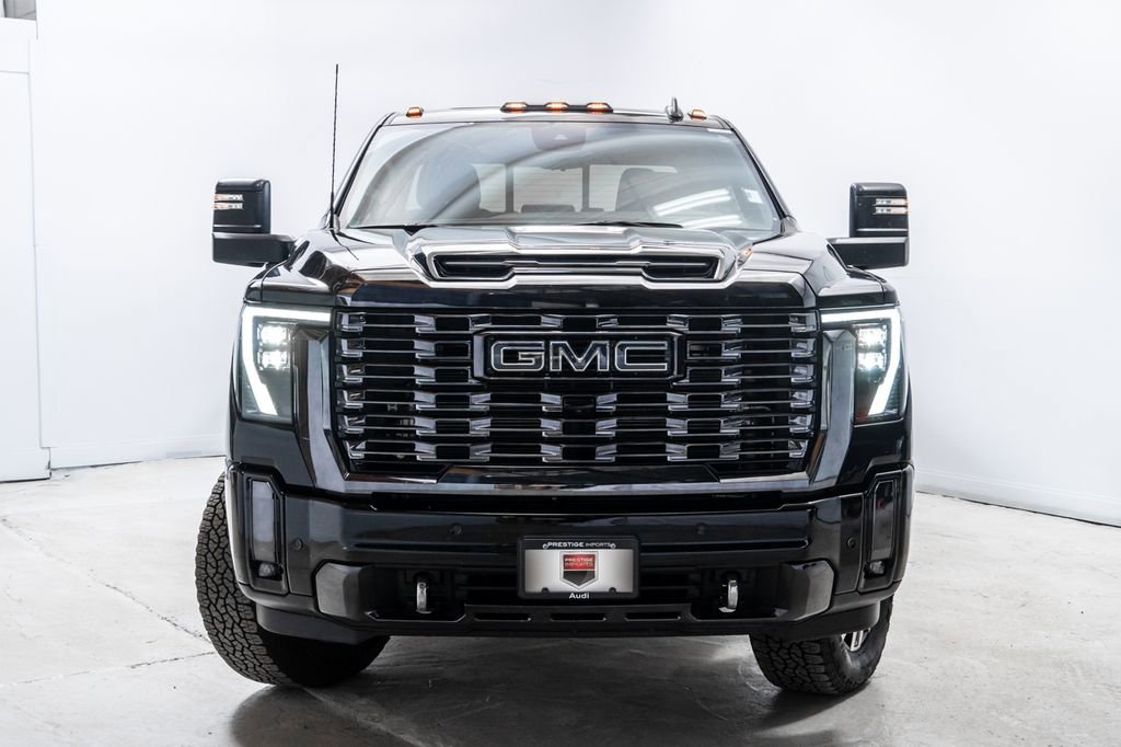 Used 2024 GMC Sierra 2500 Denali Ultimate w/ Max Trailering Package image 9