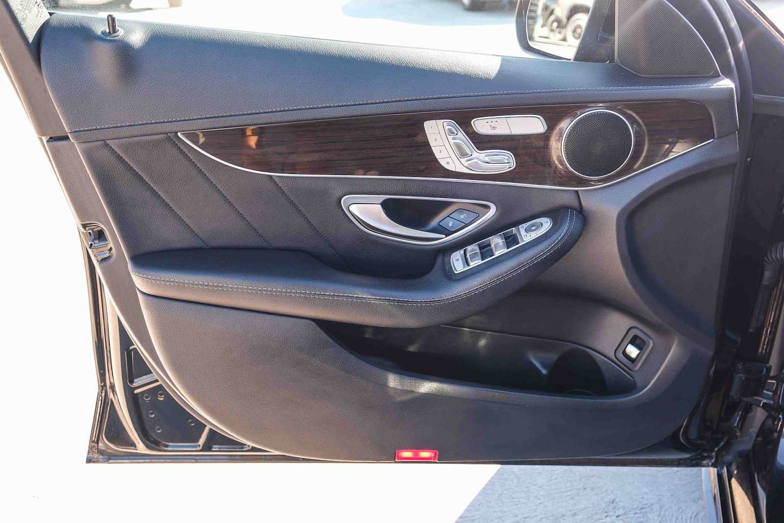 Used 2017 Mercedes-Benz C 300 Sedan image 21