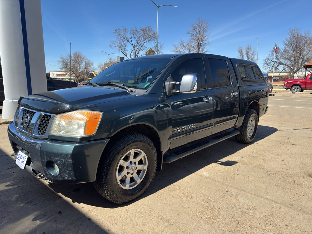 Used 2005 Nissan Titan LE w/ (R02) LE Off-Road Pkg image 1