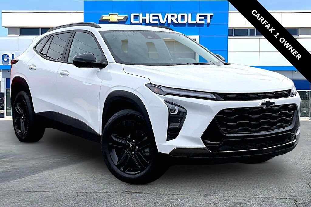 Used 2025 Chevrolet Trax ACTIV image 1