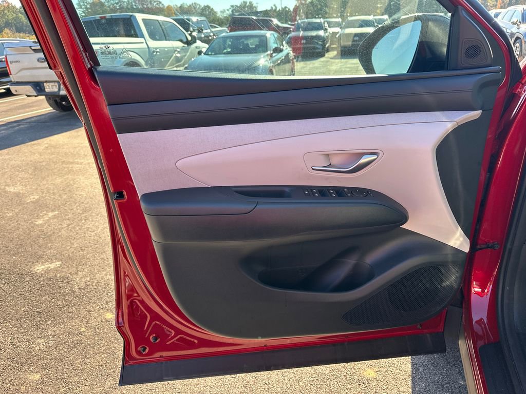 New 2025 Hyundai Tucson SEL image 10