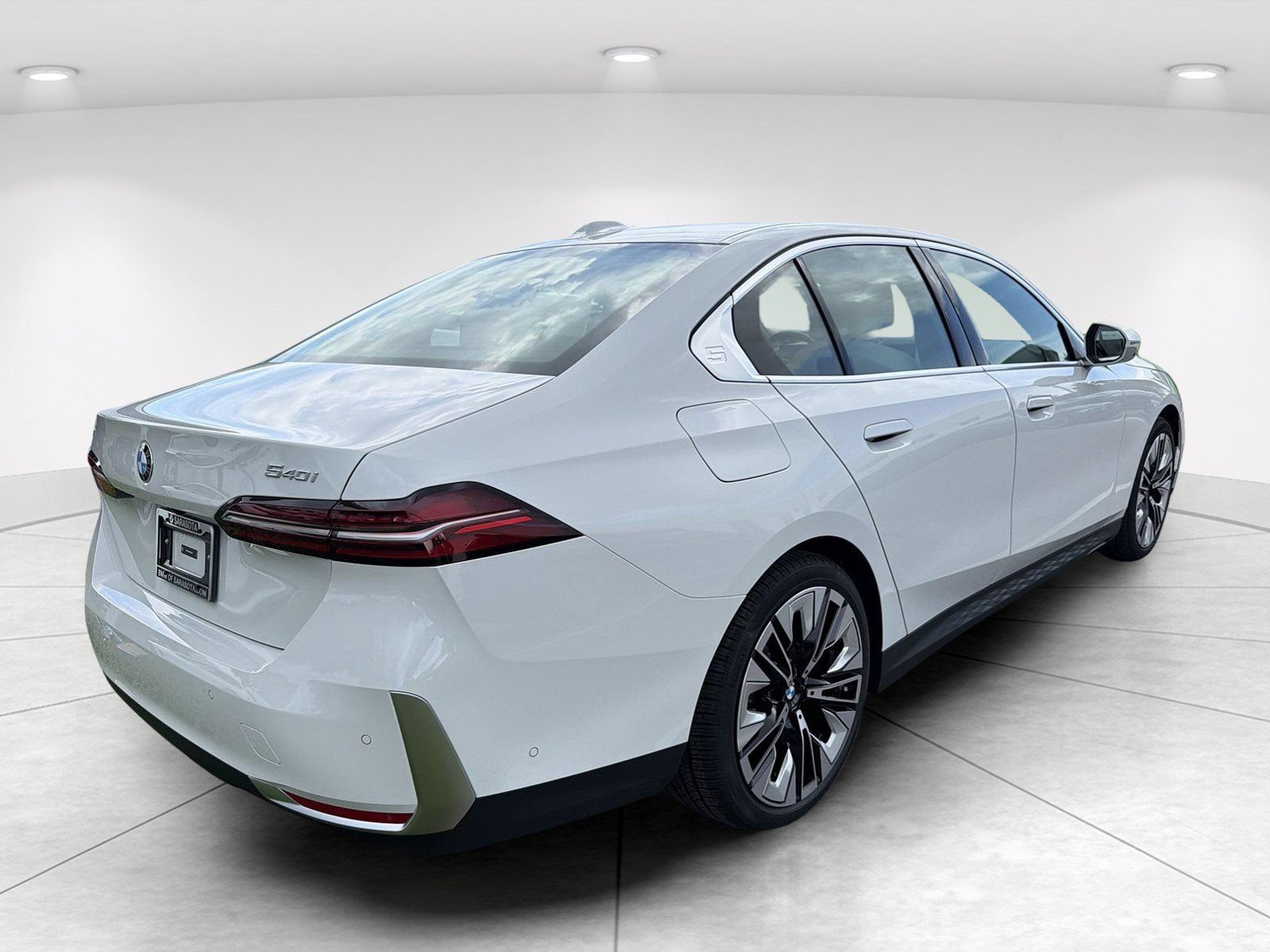 New 2027 BMW 540i xDrive w/ Premium Package AWD/4WD image 4
