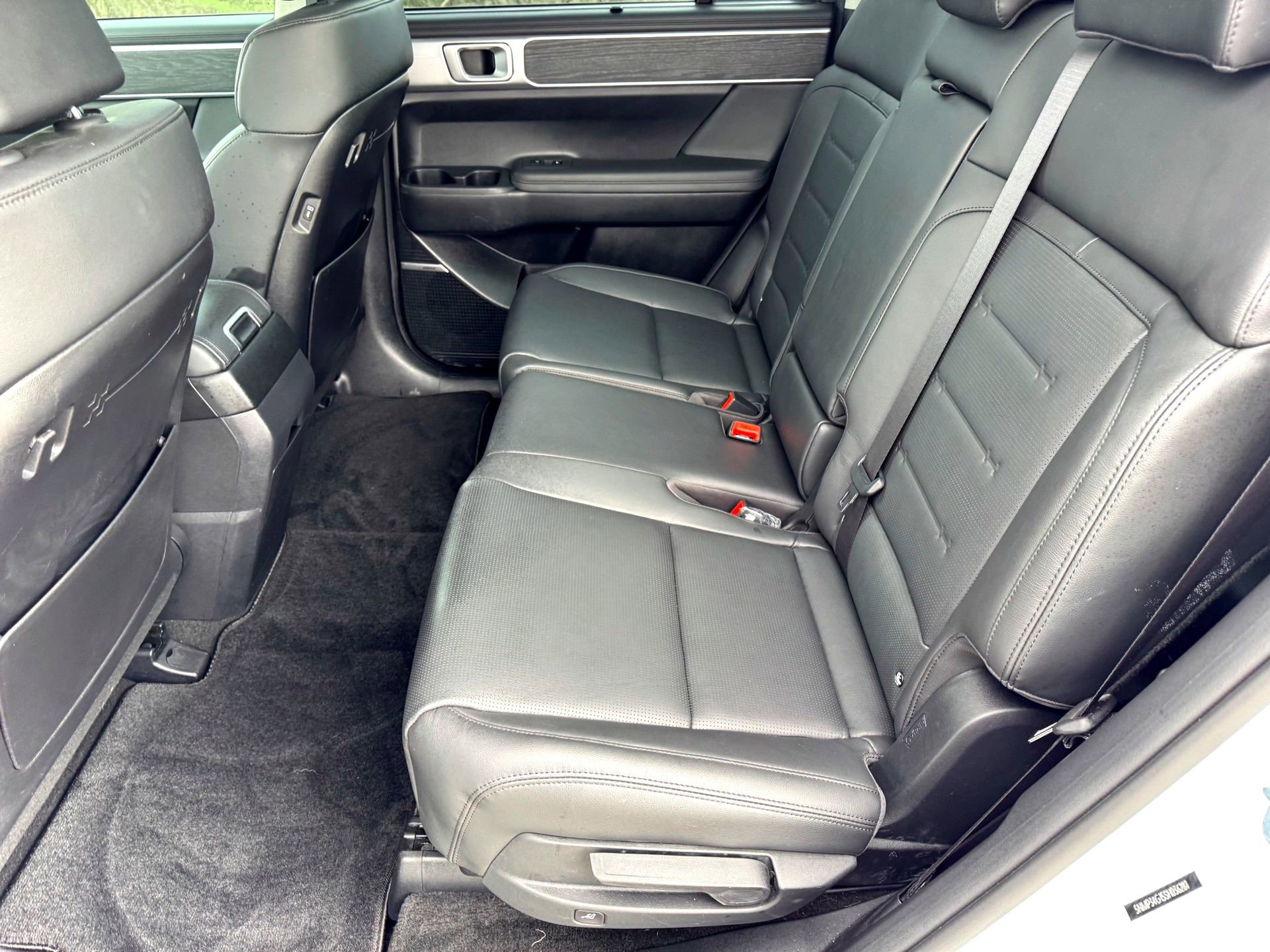 Used 2025 Hyundai Santa Fe Limited image 23