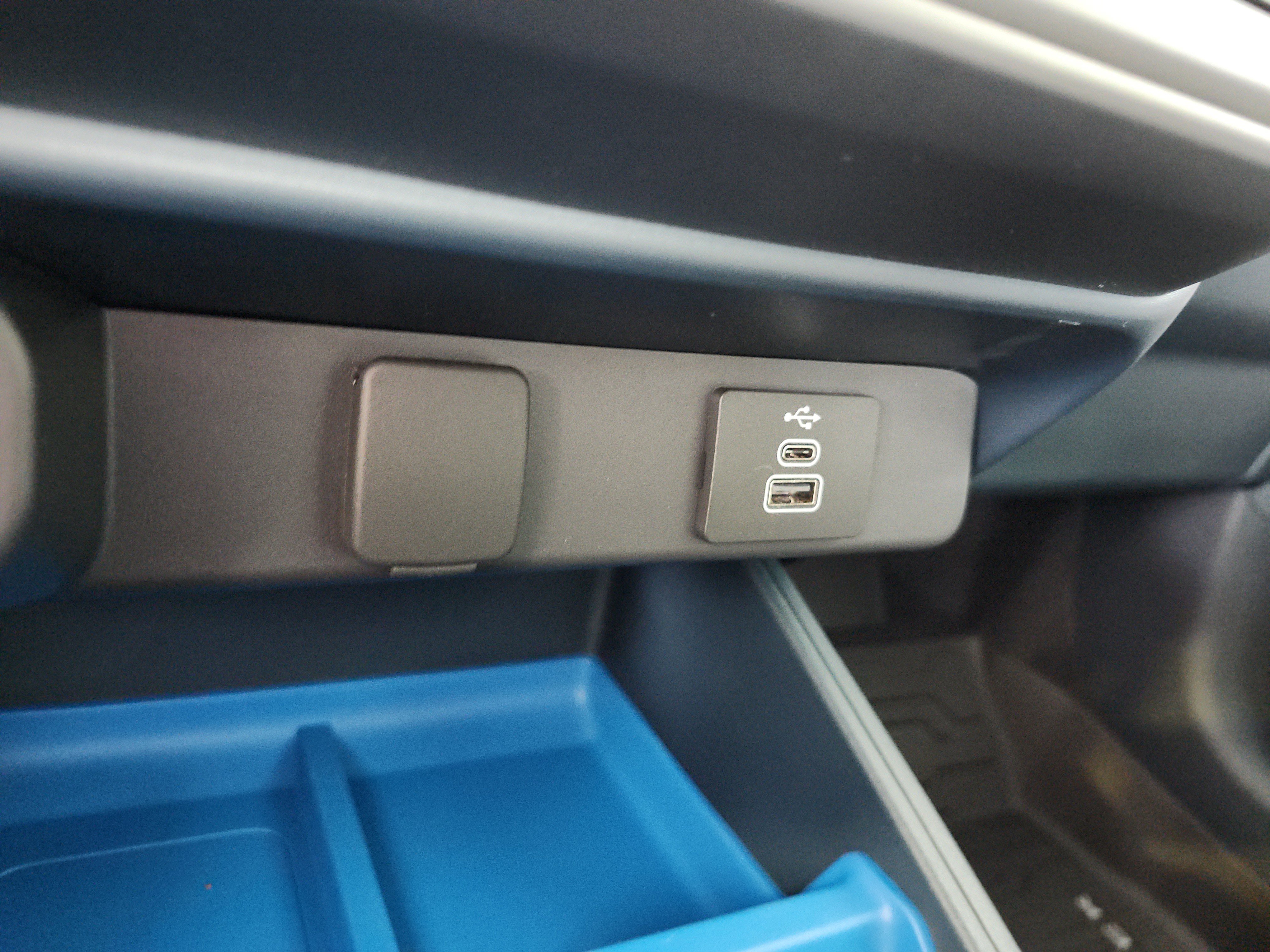 New 2026 Ford Maverick XLT w/ XLT Luxury Package AWD/4WD image 29