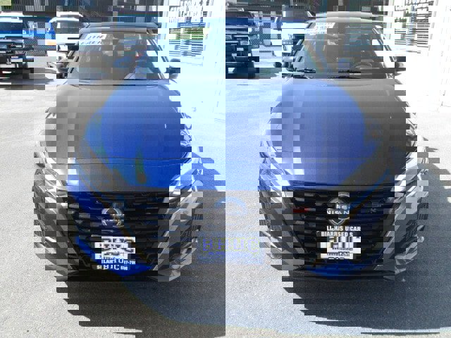 Used 2024 Nissan Altima 2.5 SR w/ SR Premium Package image 2