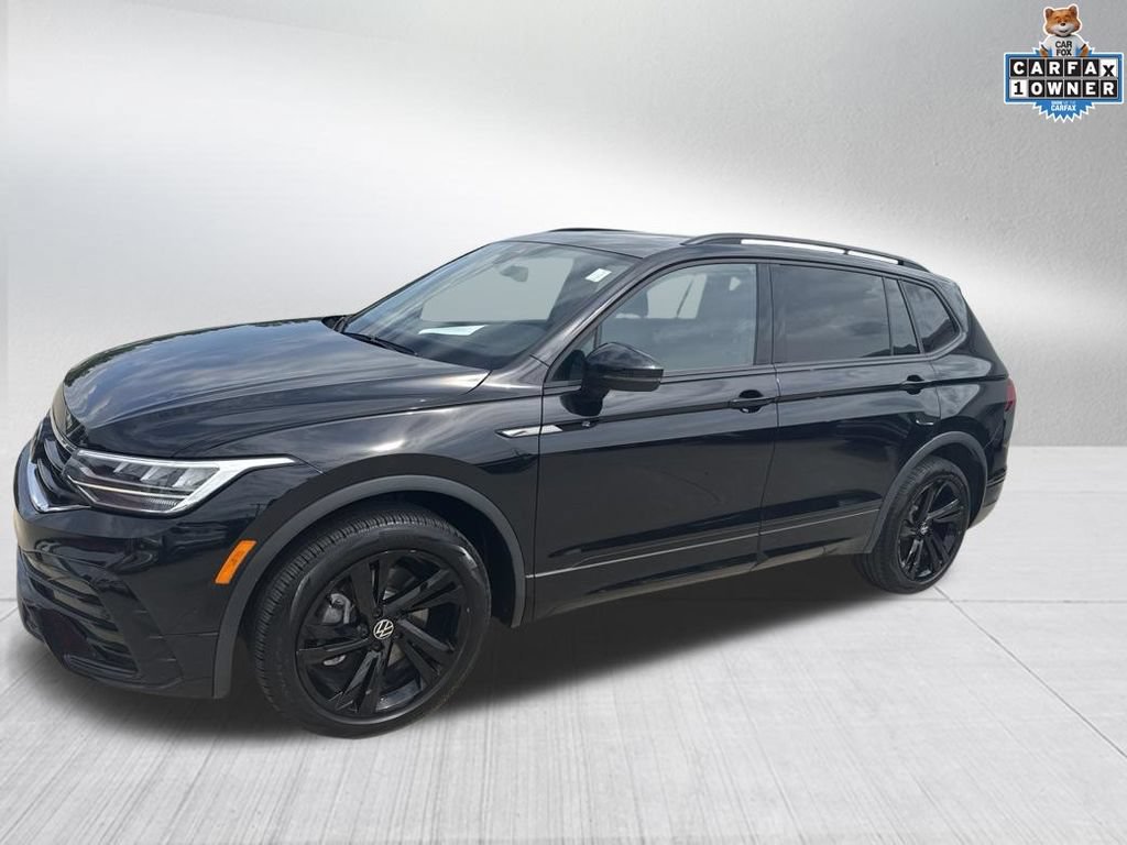 Used 2023 Volkswagen Tiguan SE R-Line AWD/4WD image 1