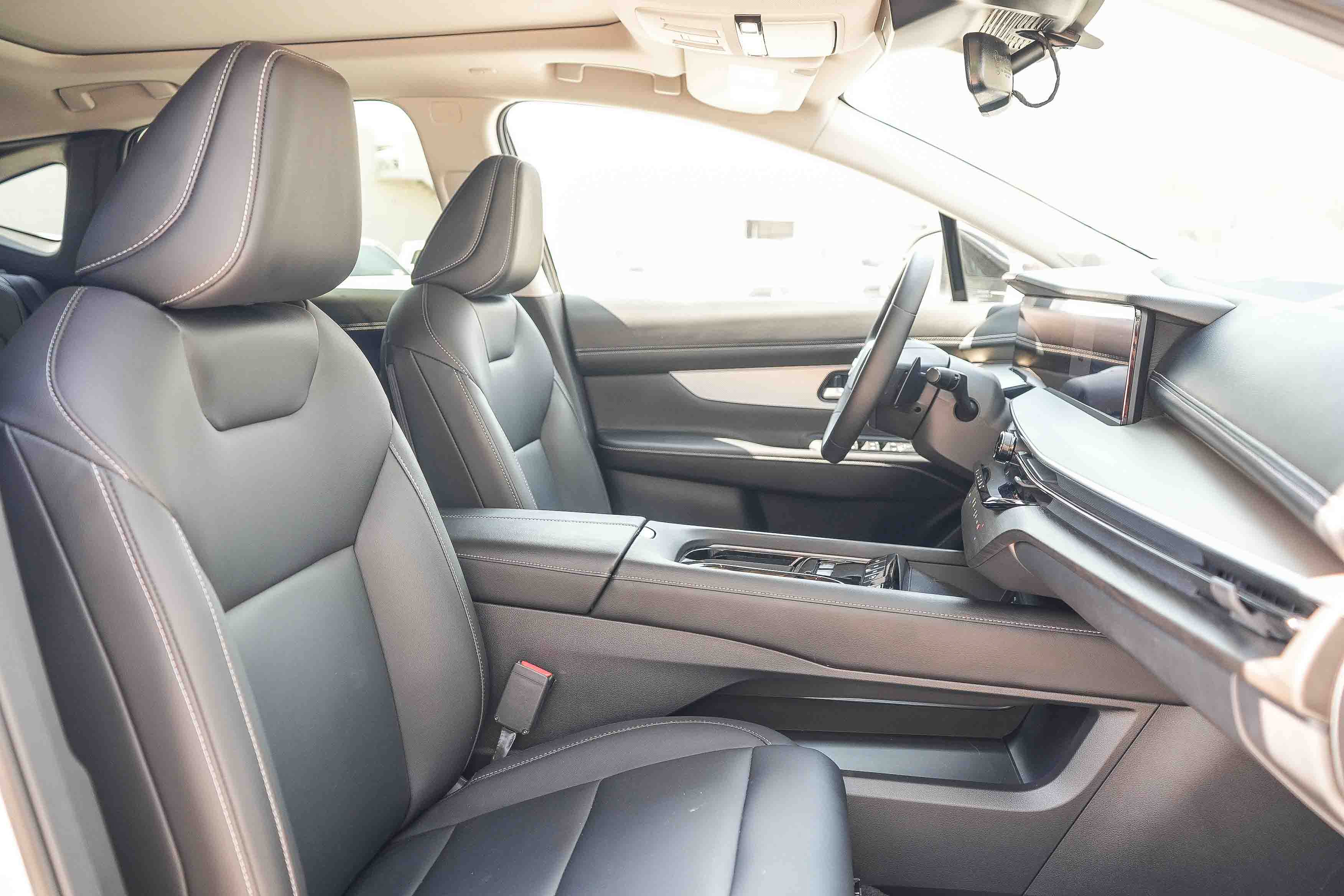 Used 2025 Nissan Murano SL w/ Cargo Package AWD/4WD image 17