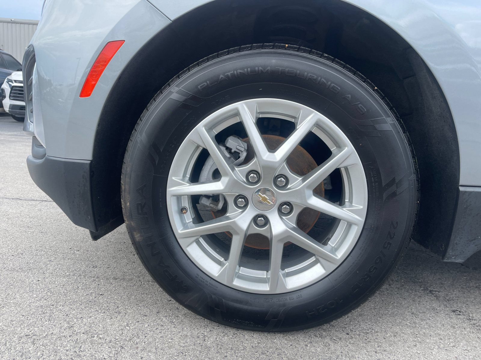 Used 2024 Chevrolet Equinox LT AWD/4WD image 31