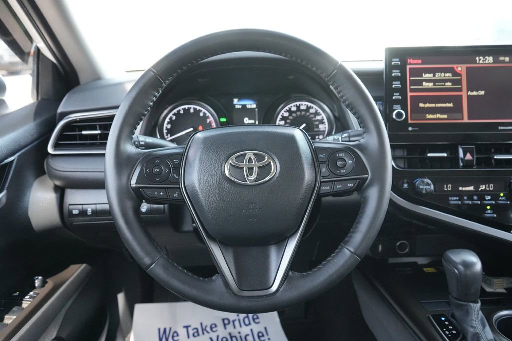 Used 2023 Toyota Camry SE w/ Cold Weather Package image 16
