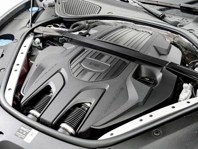 Certified 2025 Porsche Panamera 4 image 28