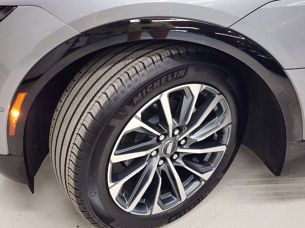 Used 2024 Cadillac Lyriq Sport image 34