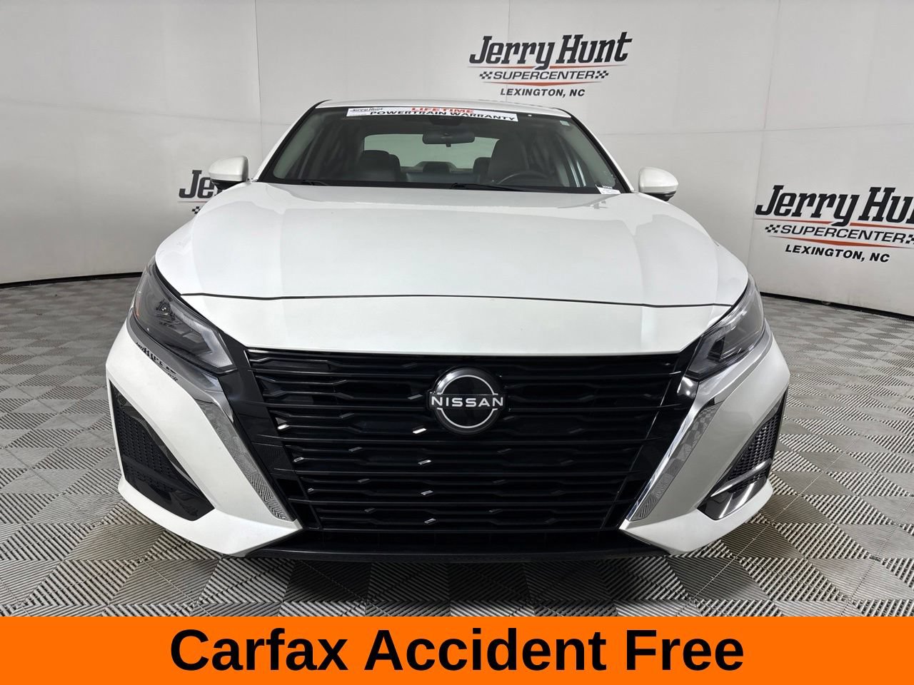 Used 2023 Nissan Altima 2.5 SL FWD image 3