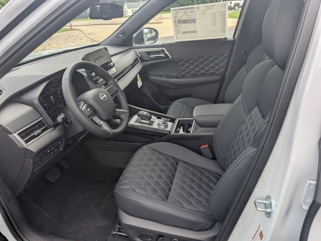 New 2026 Nissan Rogue Platinum AWD/4WD image 14