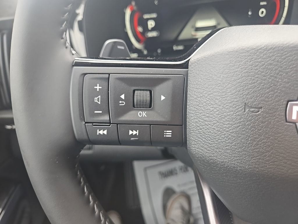 New 2026 Nissan Pathfinder Platinum image 16