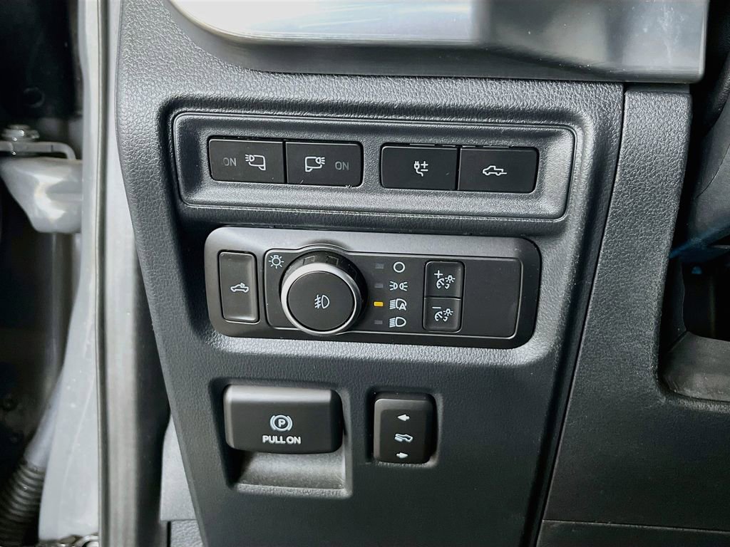 Used 2021 Ford F150 Lariat RWD image 10