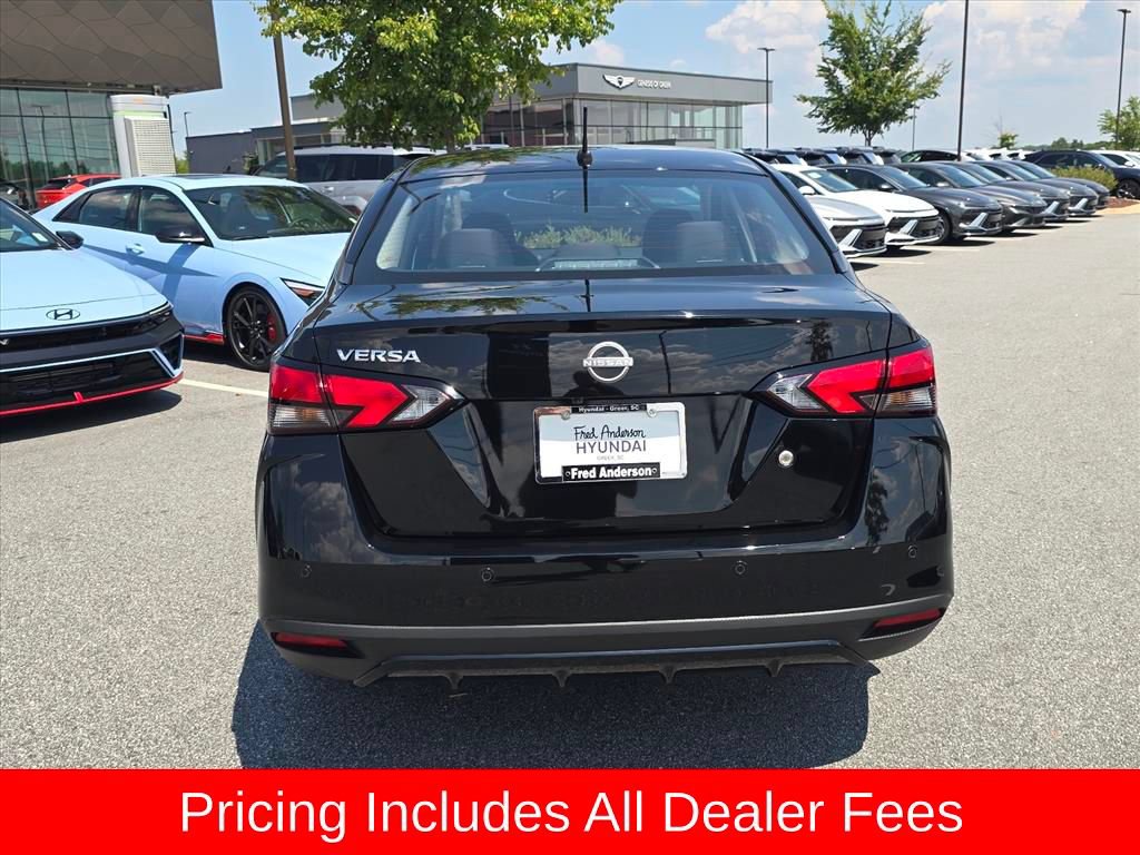 Used 2025 Nissan Versa S FWD image 4
