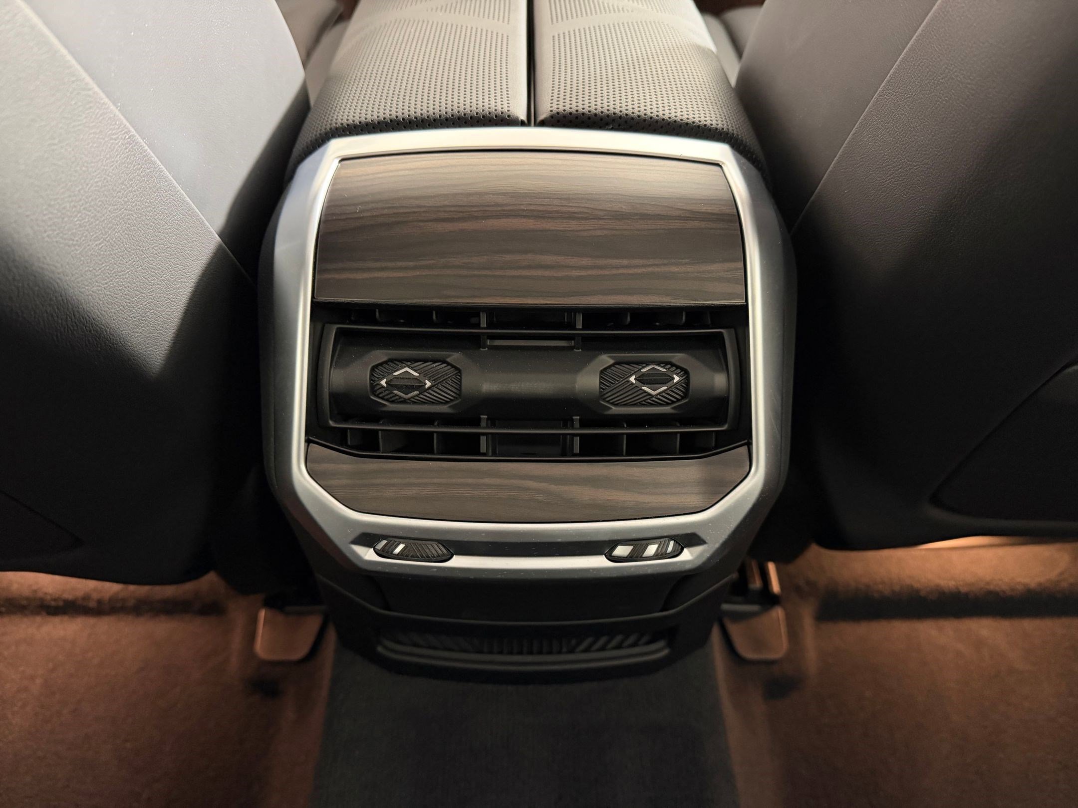 Used 2024 BMW 760i xDrive 760i xDrive image 31