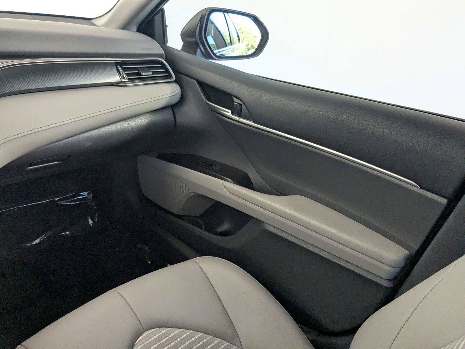 Certified 2024 Toyota Camry SE FWD image 39