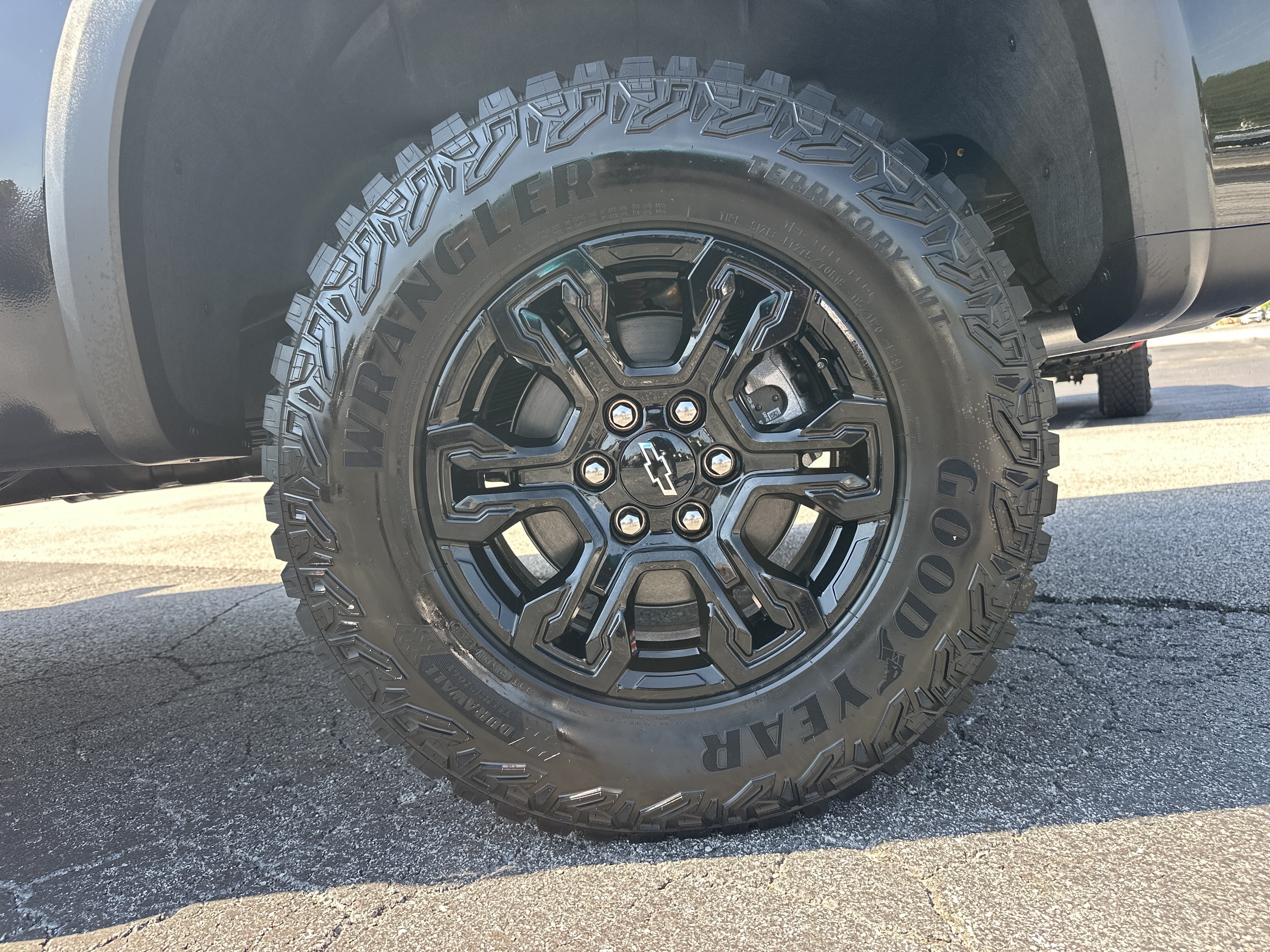 New 2026 Chevrolet Silverado 1500 ZR2 AWD/4WD image 21