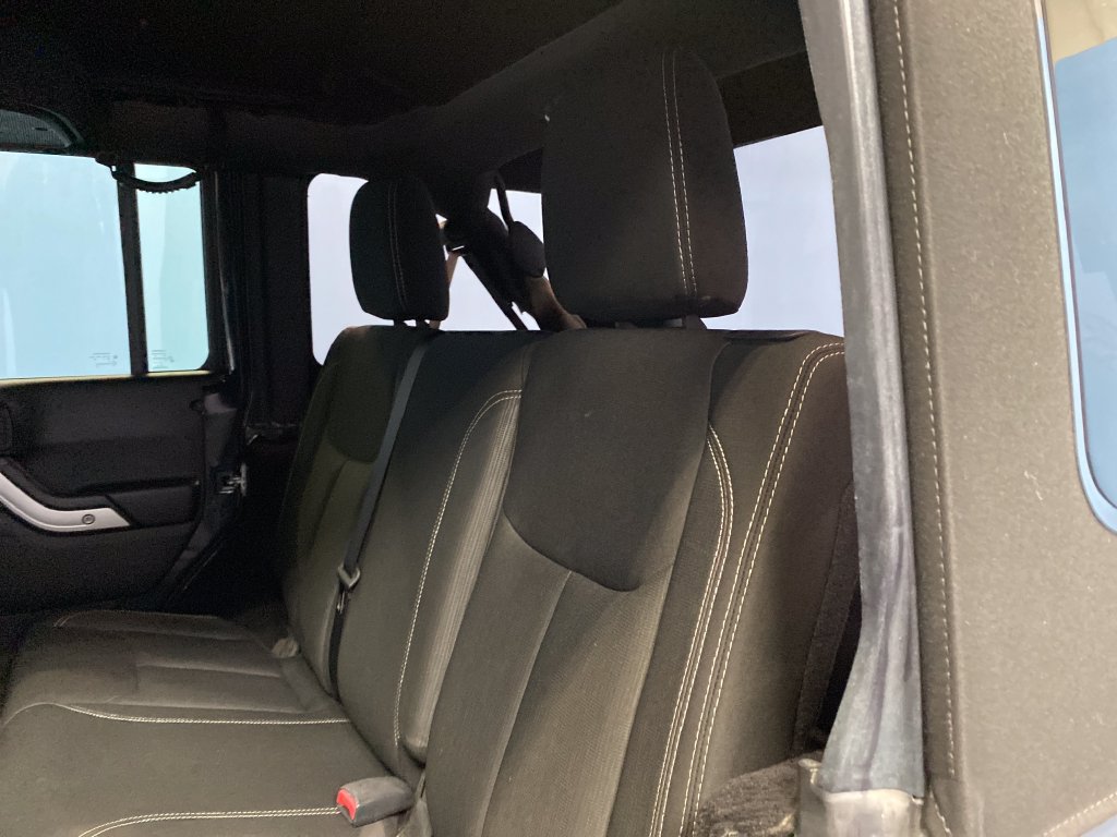 Certified 2017 Jeep Wrangler Unlimited Sahara w/ Connectivity Group AWD/4WD image 24