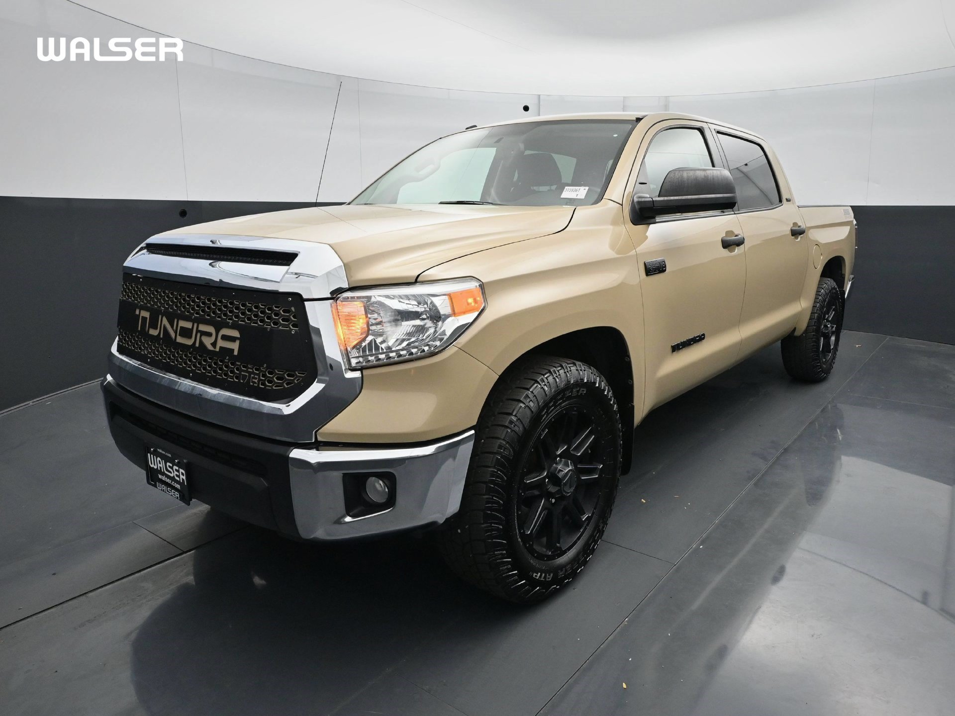 Used 2017 Toyota Tundra SR5 w/ SR5 Upgrade Package RWD image 1