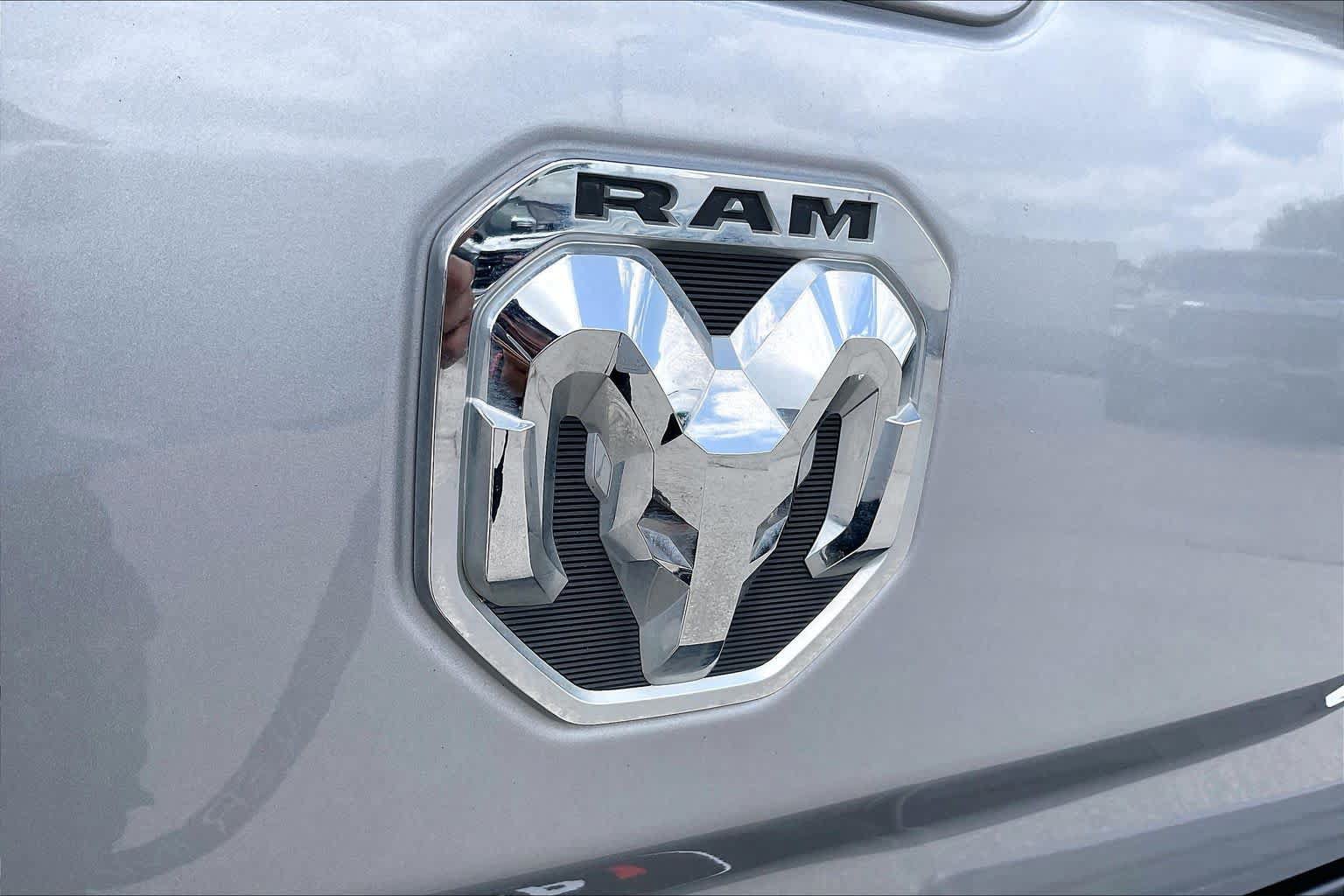 Used 2024 RAM 2500 Laramie w/ Safety Group AWD/4WD image 29