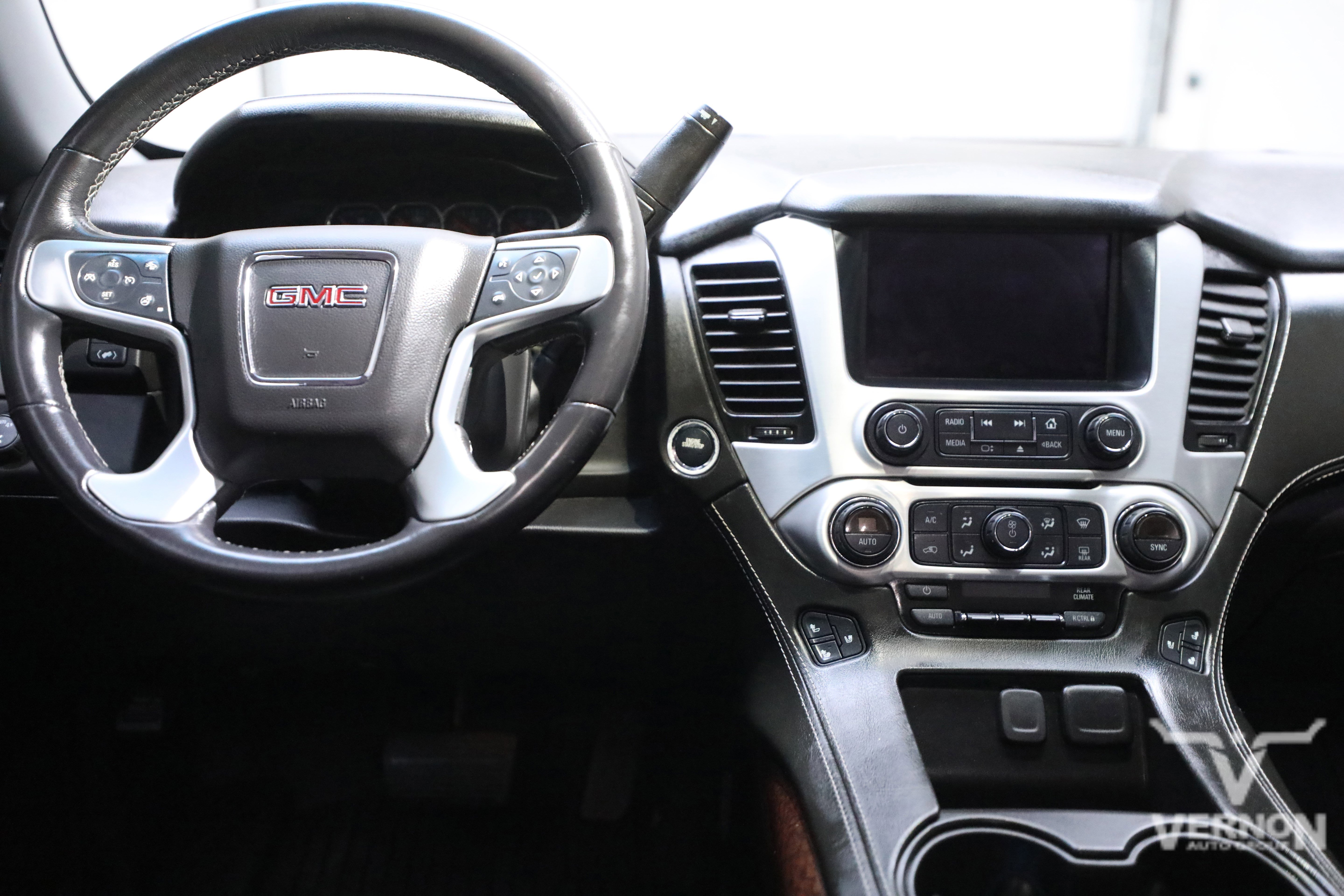 Used 2020 GMC Yukon XL SLT w/ Premium Edition image 40