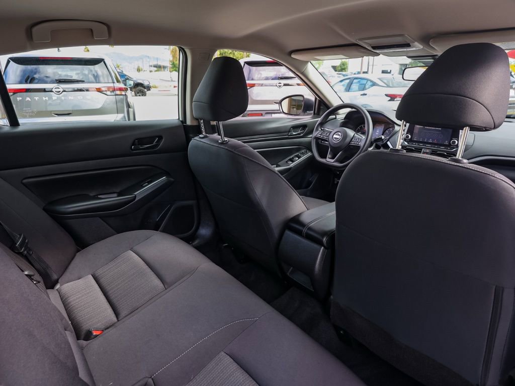 Used 2025 Nissan Altima 2.5 S image 16