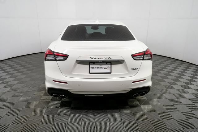 Used 2022 Maserati Ghibli Modena Q4 image 31