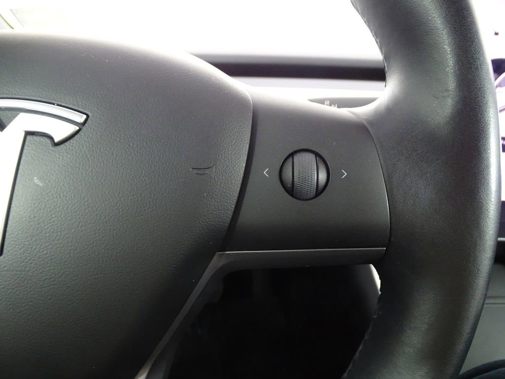 Used 2019 Tesla Model 3 Mid Range image 23