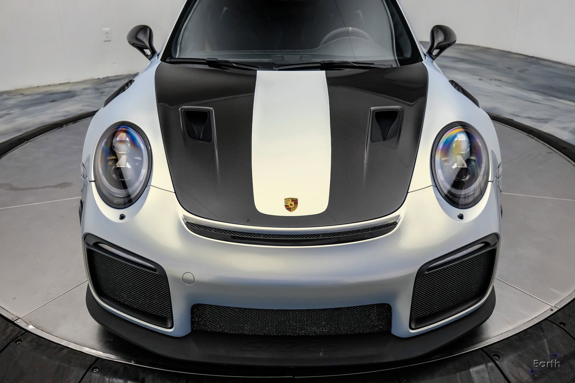 Used 2018 Porsche 911 GT2 RS w/ Weissach Package RWD image 37