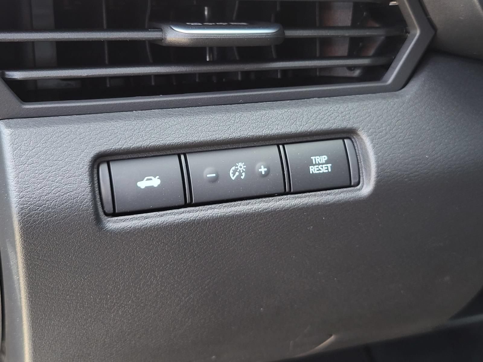 New 2026 Nissan Altima 2.5 SV w/ SV Special Edition Package FWD image 19
