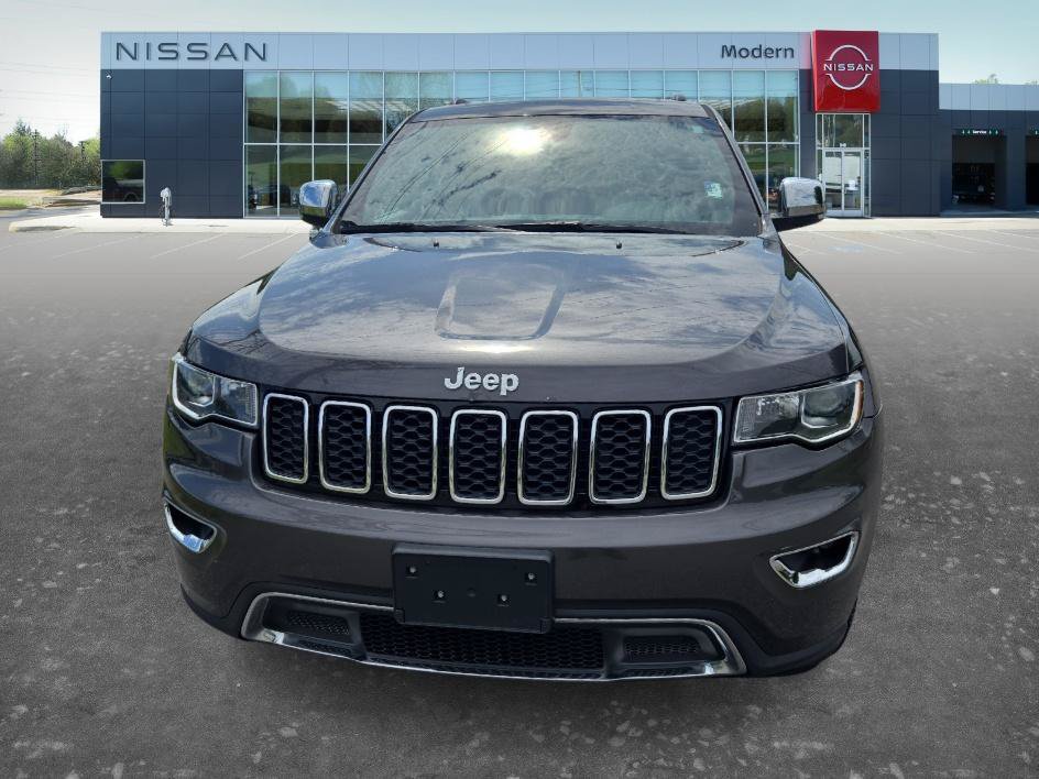 Used 2017 Jeep Grand Cherokee Limited AWD/4WD image 4