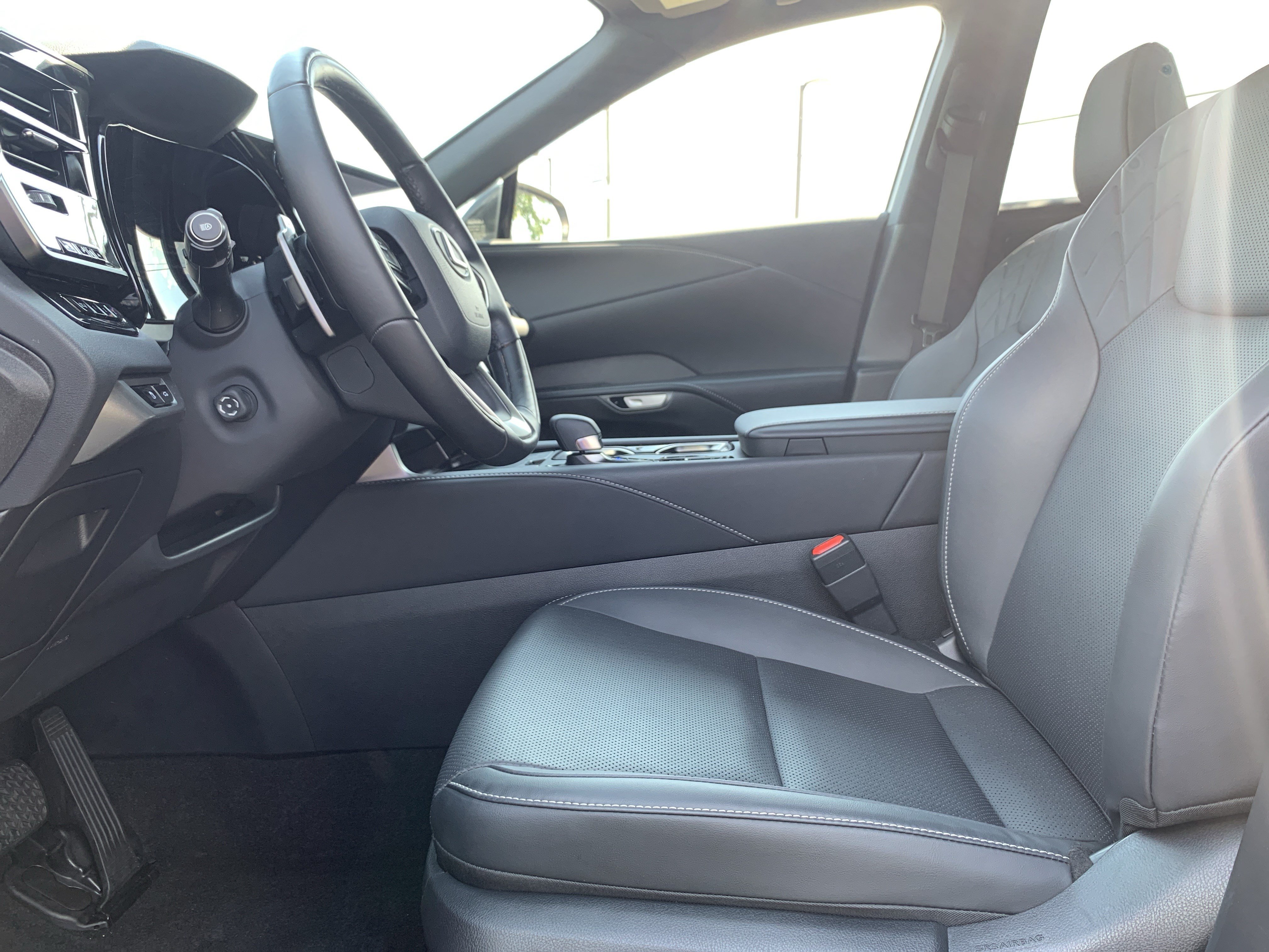 Used 2026 Lexus RX 350 Premium w/ Accessory Package (Z1) FWD image 16