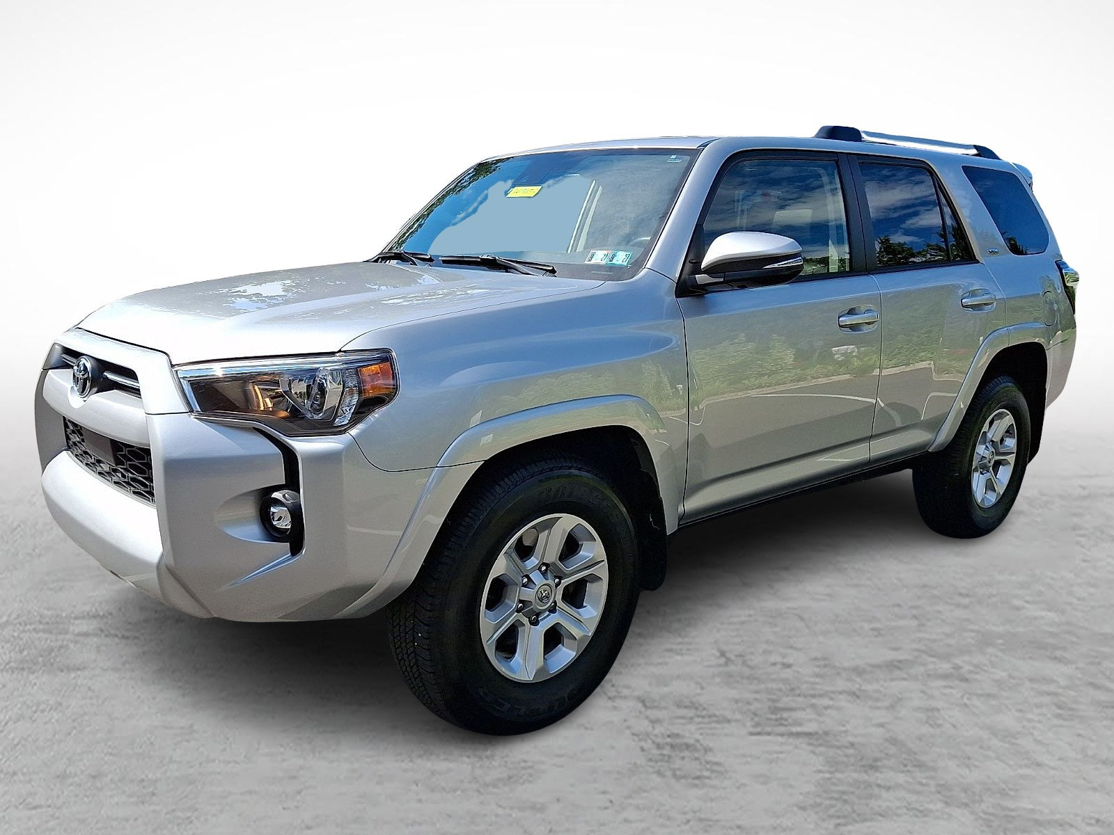 Used 2024 Toyota 4Runner SR5 Premium w/ Moonroof Package RWD image 3