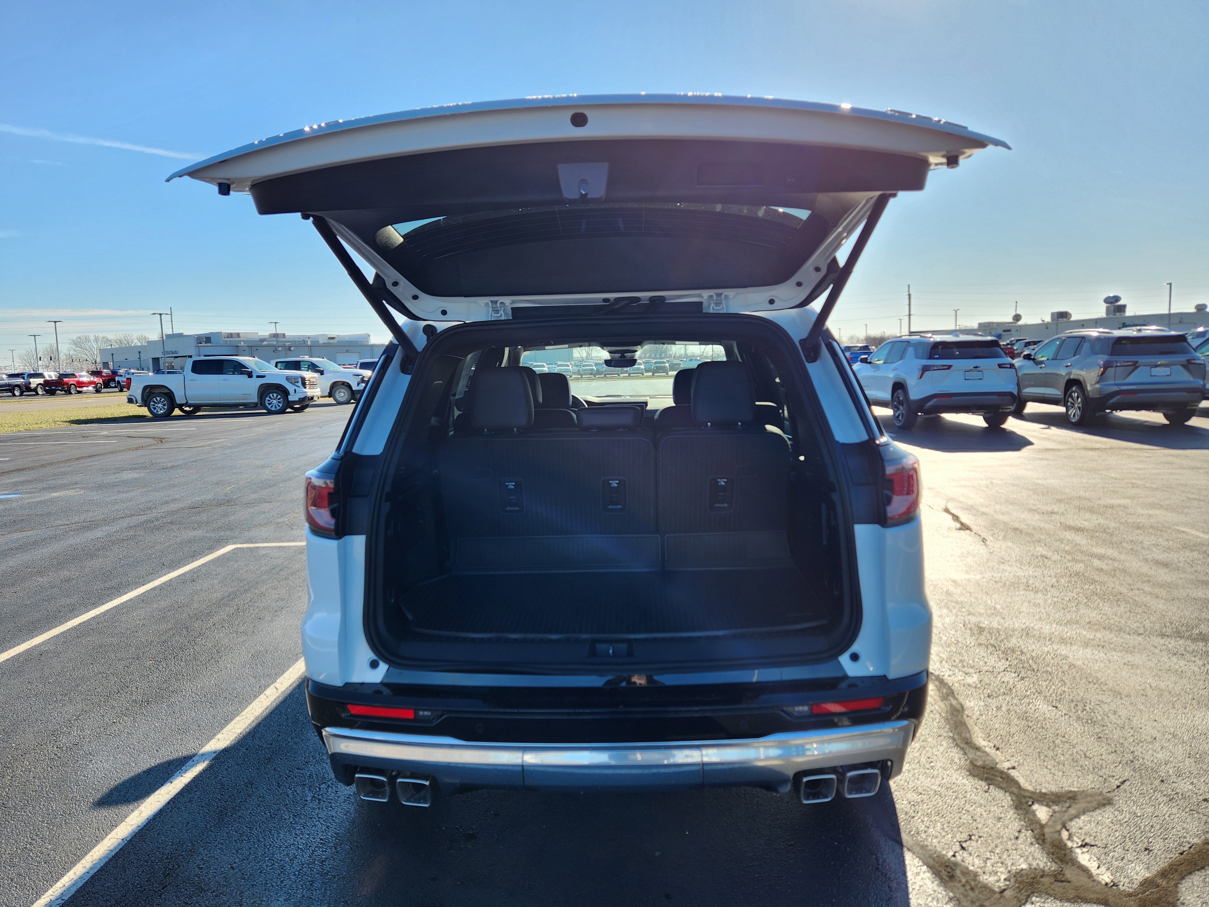 New 2026 GMC Acadia Denali w/ Super Cruise Package image 7