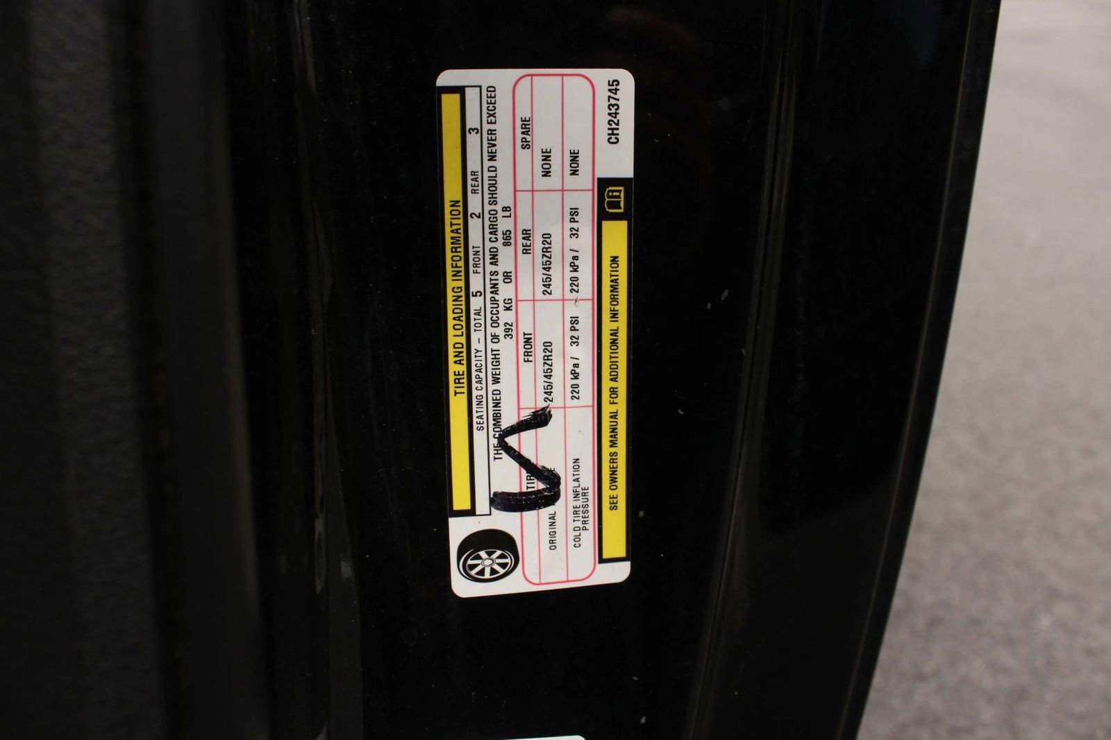 Used 2012 Dodge Challenger SRT8 w/ Premium Sound Group RWD image 27