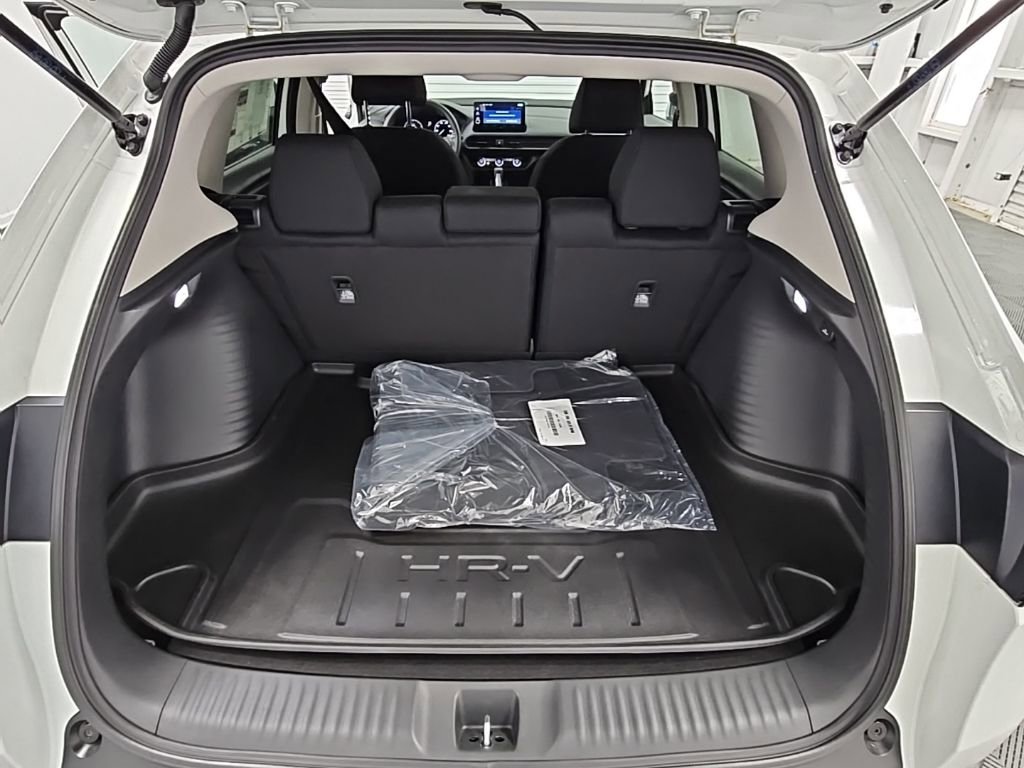 New 2026 Honda HR-V LX image 31