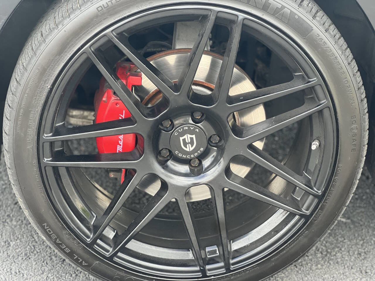 Used 2019 Maserati Levante image 13