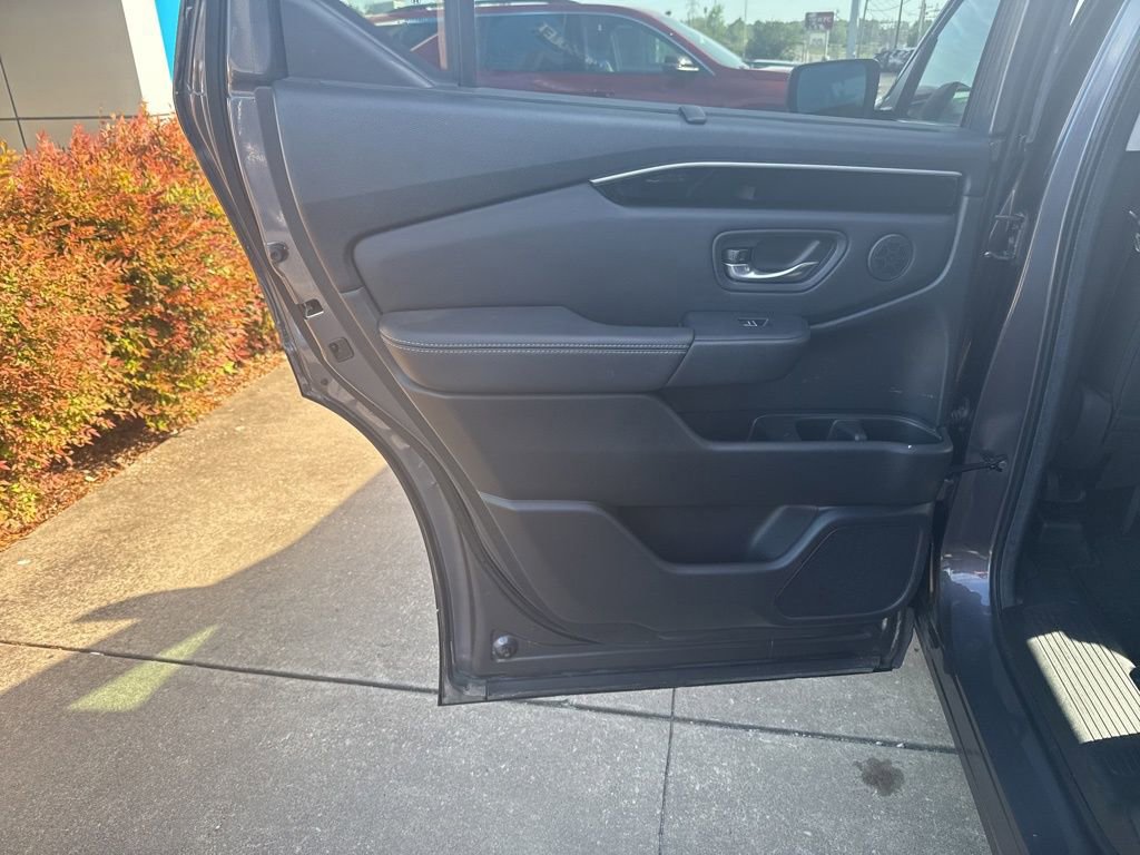 Used 2024 Honda Pilot EX-L image 11
