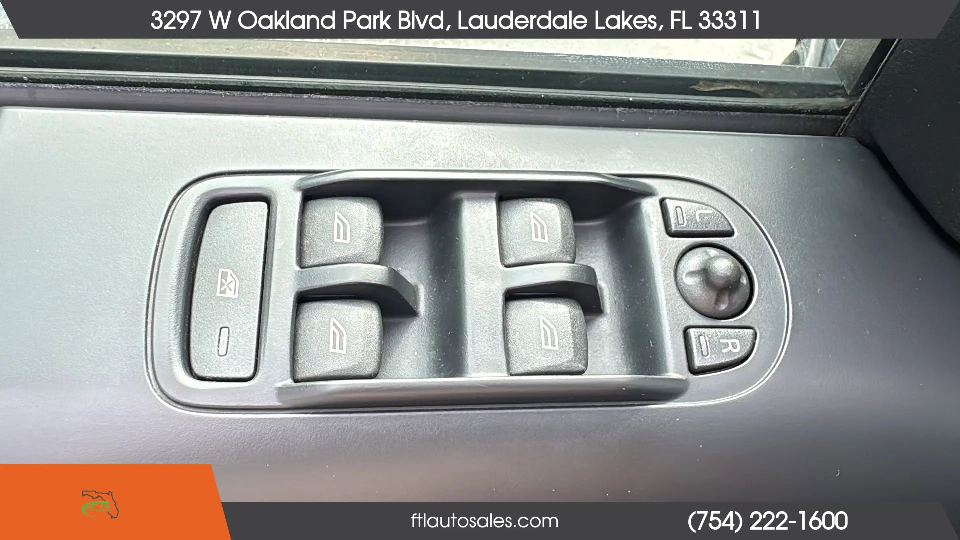 Used 2011 Land Rover LR2 HSE AWD/4WD image 21