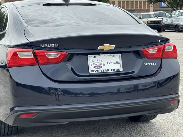 Used 2017 Chevrolet Malibu LT FWD image 7